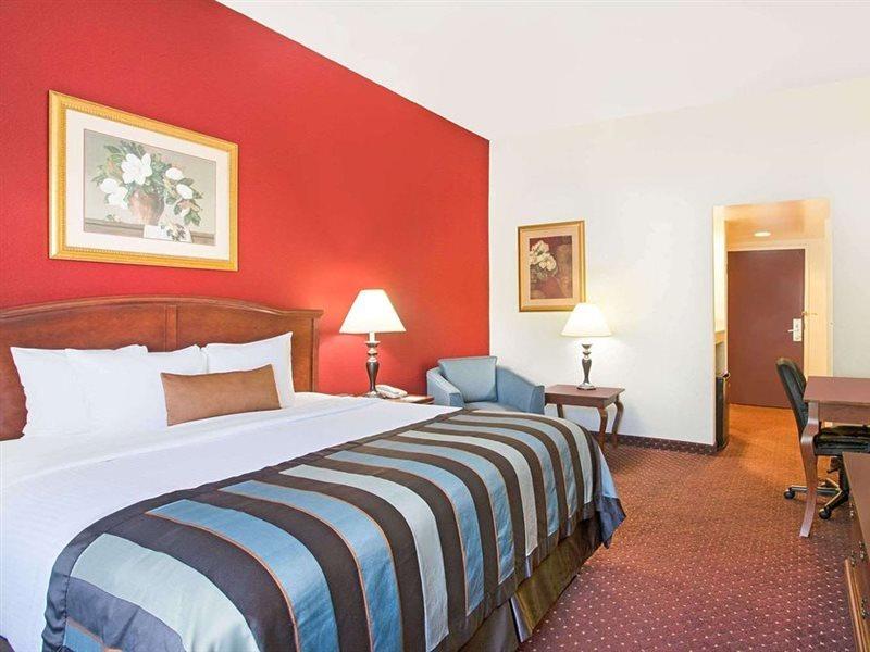 Holiday Inn Express & Suites - Mobile - I-65 By Ihg Ngoại thất bức ảnh