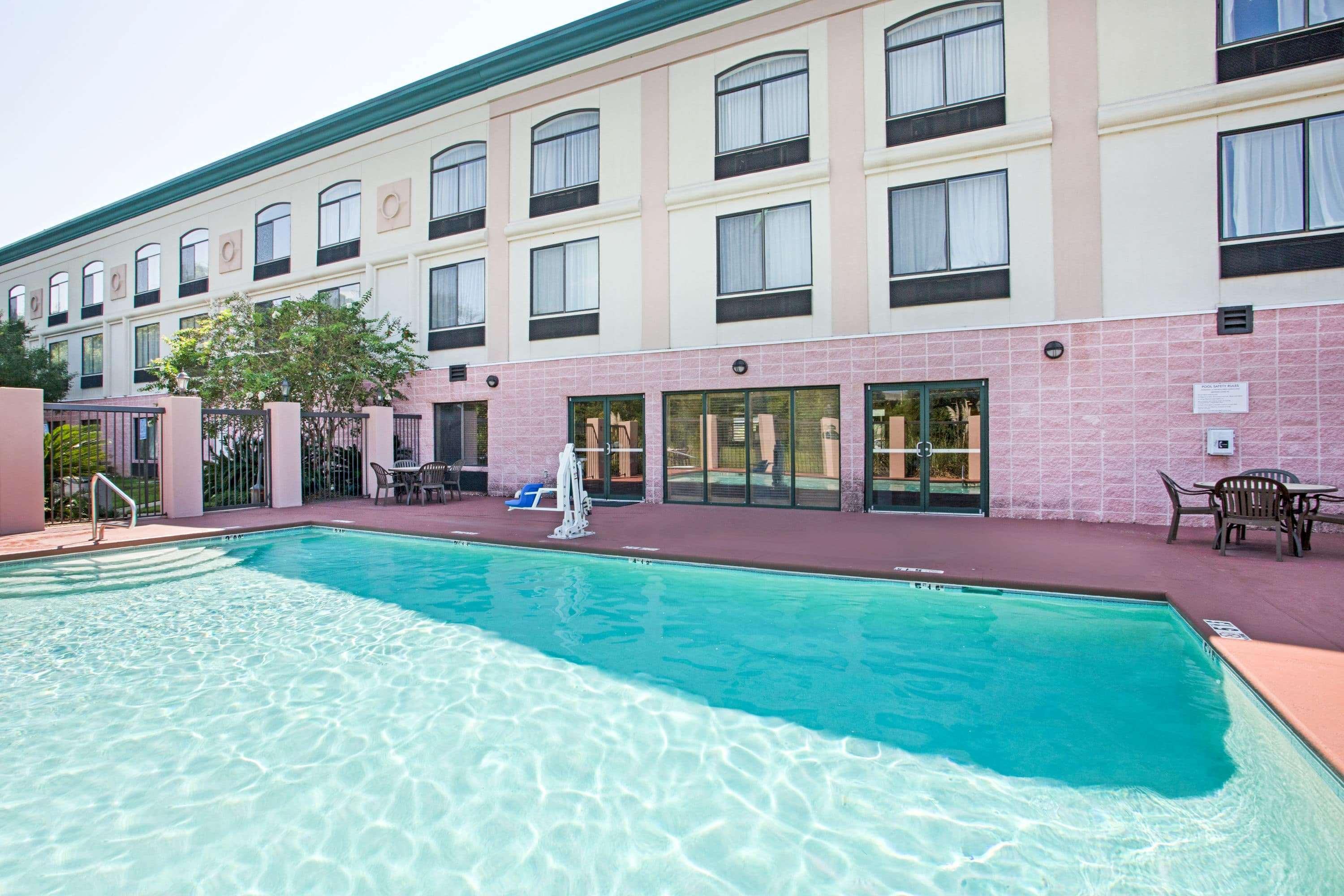Holiday Inn Express & Suites - Mobile - I-65 By Ihg Ngoại thất bức ảnh