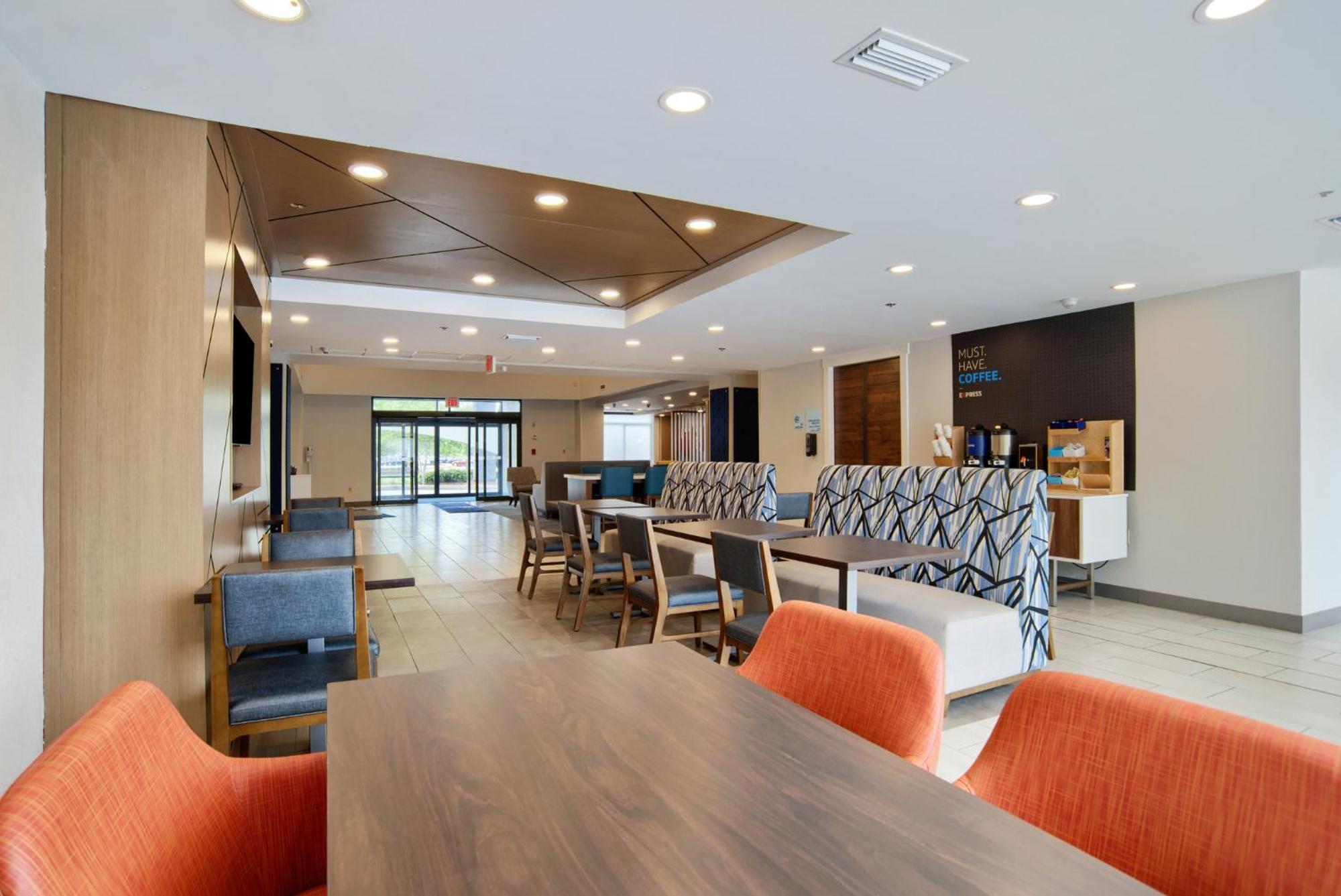 Holiday Inn Express & Suites - Mobile - I-65 By Ihg Ngoại thất bức ảnh