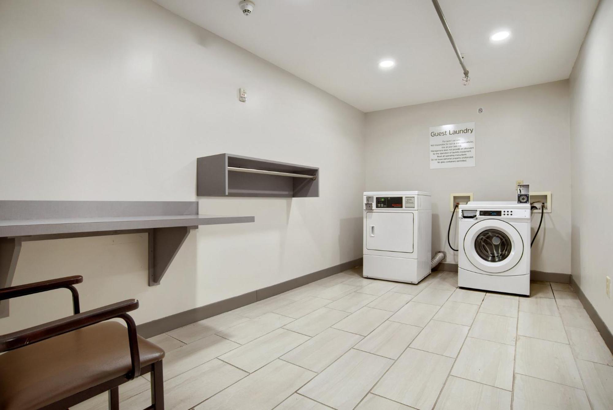 Holiday Inn Express & Suites - Mobile - I-65 By Ihg Ngoại thất bức ảnh